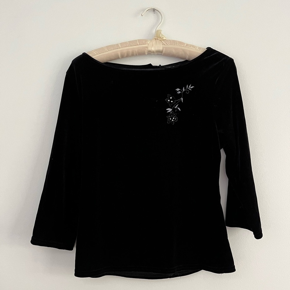 Vintage 90s Monster Girl Open Back Velvet Floral Embroidered 3/4 Sleeve Top